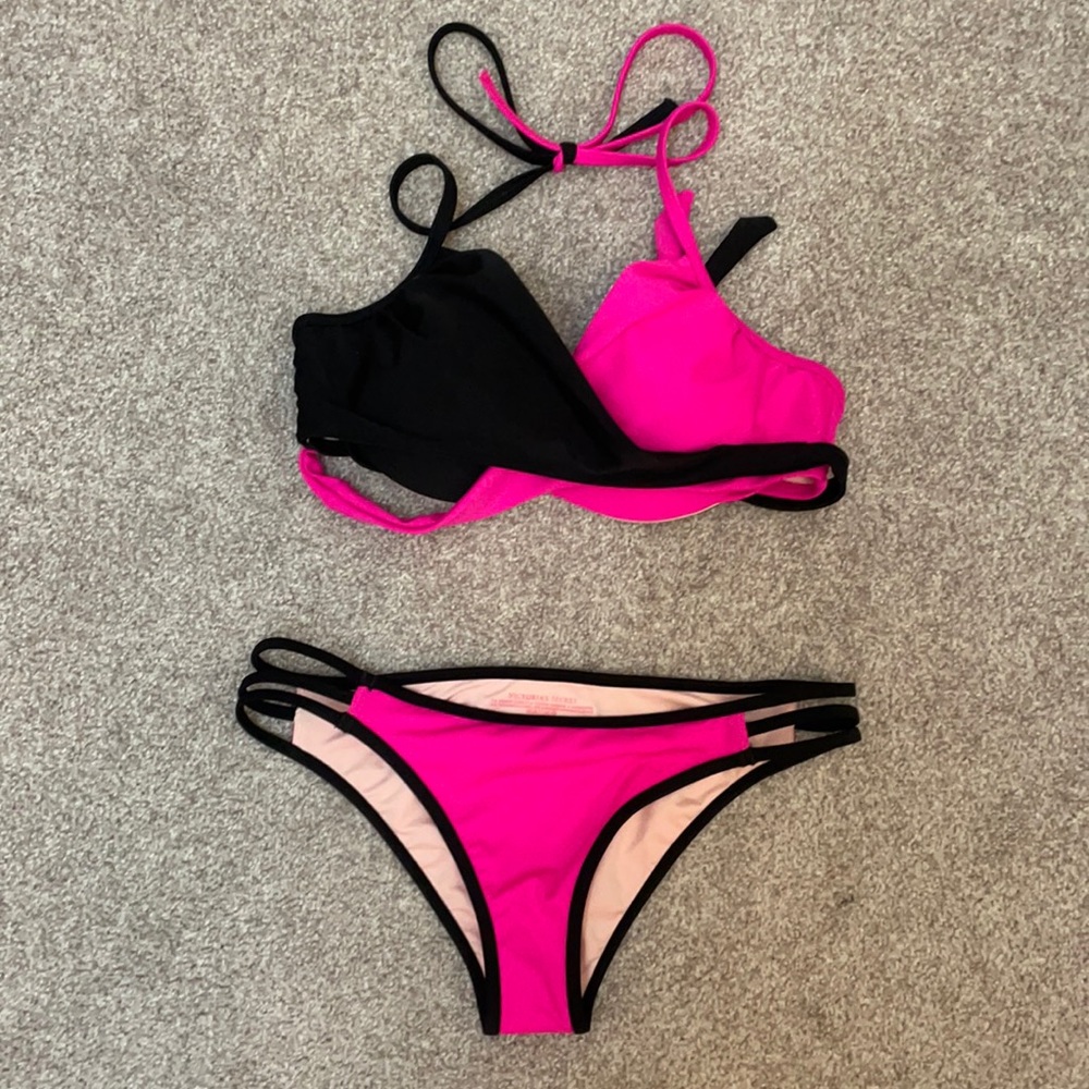 NWOT Victoria’s Secret Bikini Set